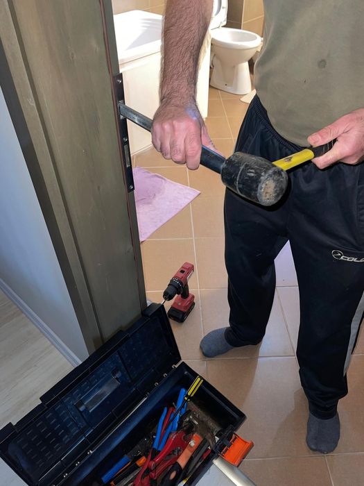 Montaj mobilă, lucrări tâmplărie