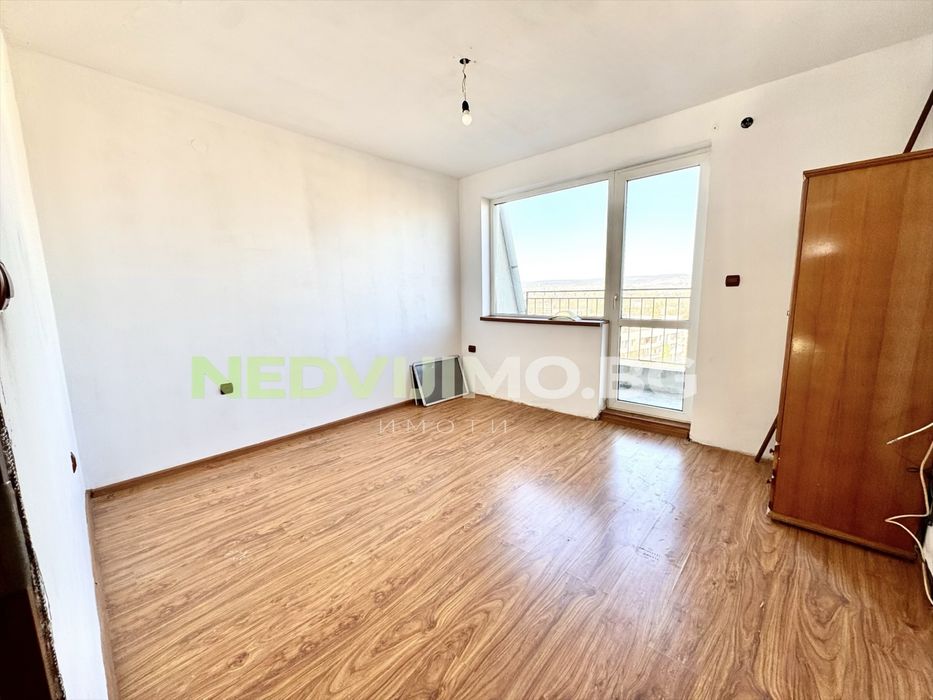 Двустаен апартамент в тухлена сграда в кв. Аспарухово