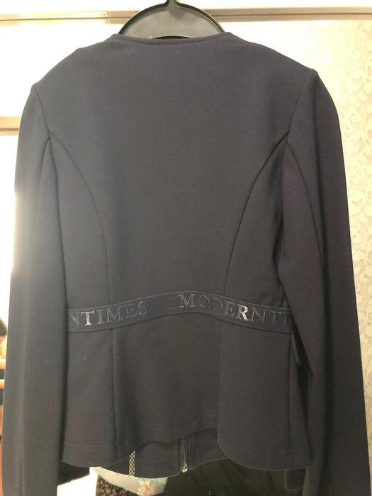 пиджак новый для девочки