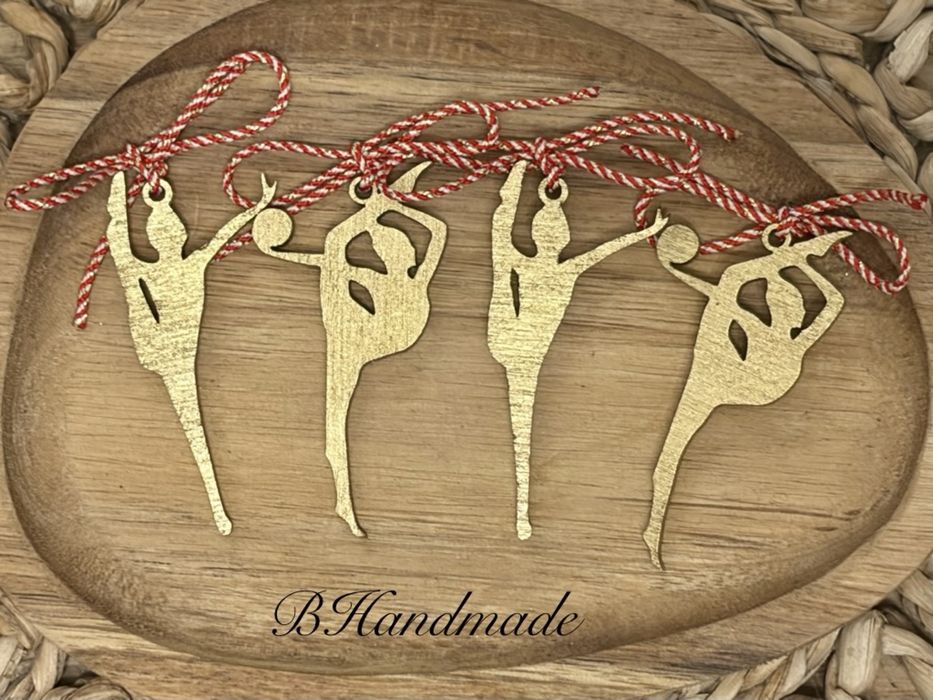 Дървени ръчно изработени мартеници