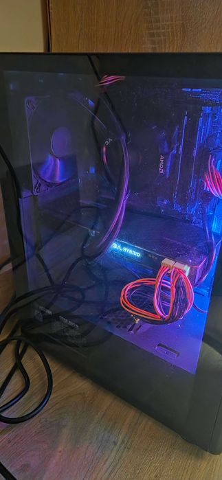 Компютър Ryzen 5 5600 / EVGA GTX 1080 Ti SC2 / 16GB RAM / SSD+HDD