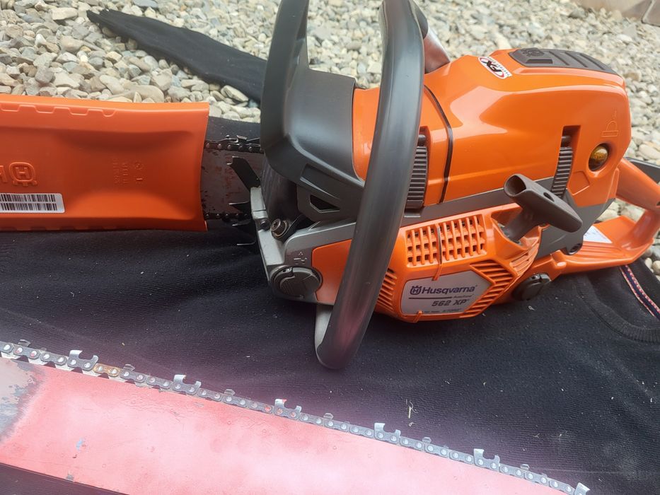 Drujba Husqvarna 562.Cu garantie.2 Lame.