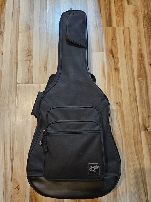 Chitara acustica Ibanez cu husa