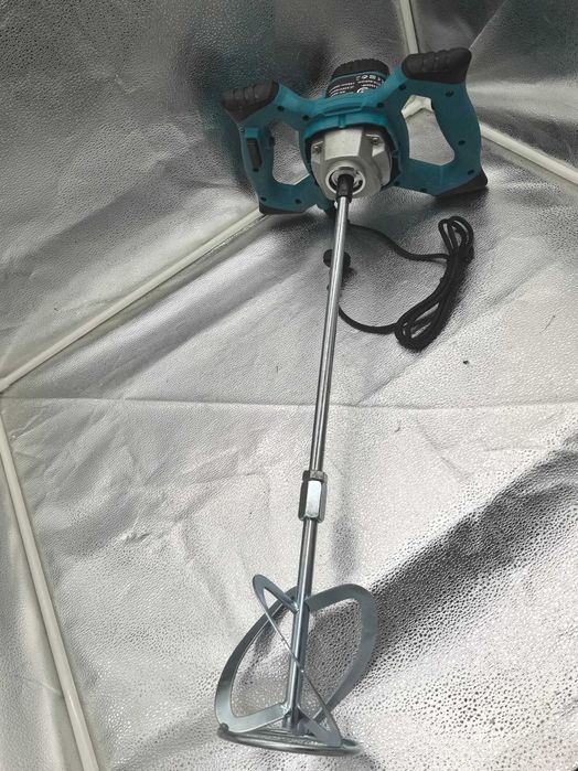 Mixer electric profesional 2800W putere si control
