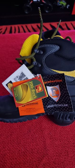 Bocanci montani Vibram  goretex