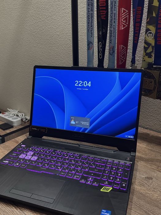 Продам игровой ноутбук ASUS