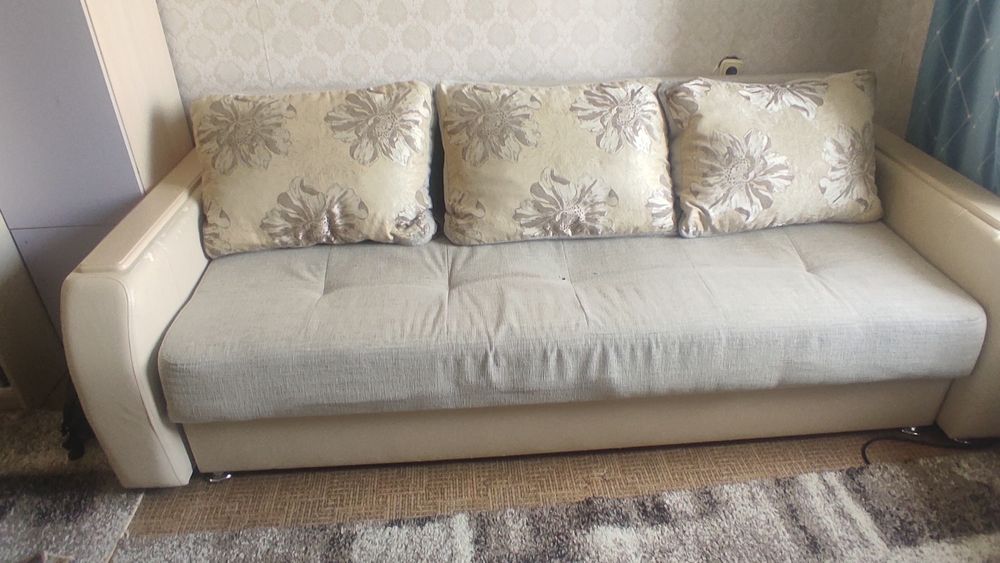 Мягкая мебель,диван