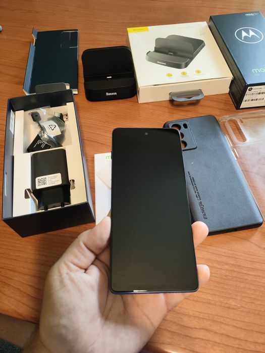 Moto G200 5G Blue - ecran mare, ideal pentru Uber/Bolt - Oferta BF