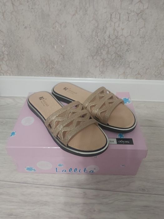 Детская обувь для девочки