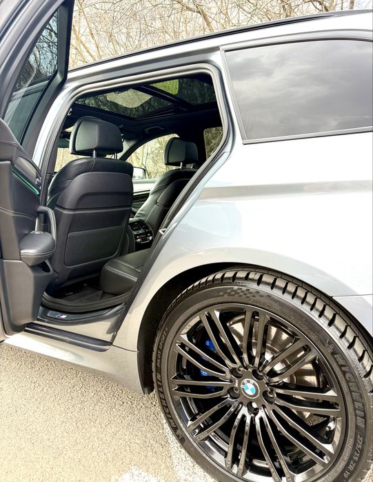 Bmw 540d Xdrive M-pachet 320cai piele Nappa  Harman&Kardon, panorama, model g30/ G31Led, Digital, camera.