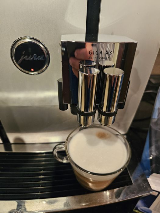 Jura x3c Espressor profesional pentru afacerea ta 1686 baut. prep.