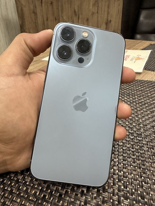 Продам iPhone 13 Pro 256 gb