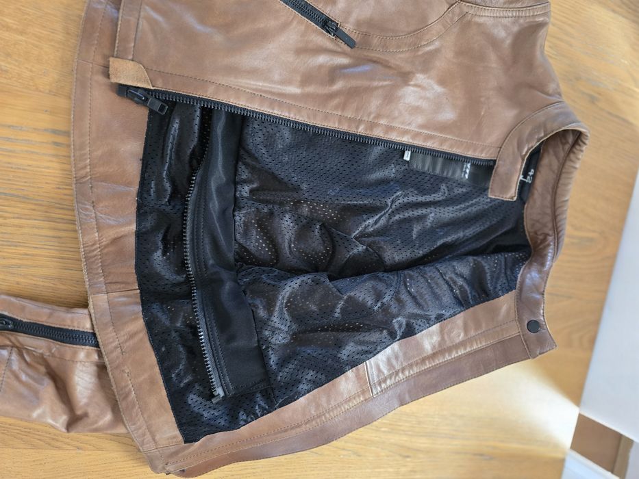 Geacă piele moto de damă 42 marca Revit!