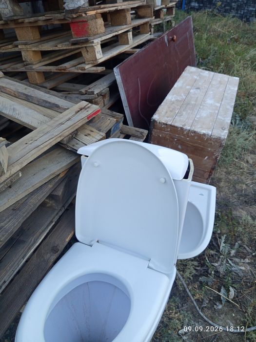 Продам унитаз и ракавину