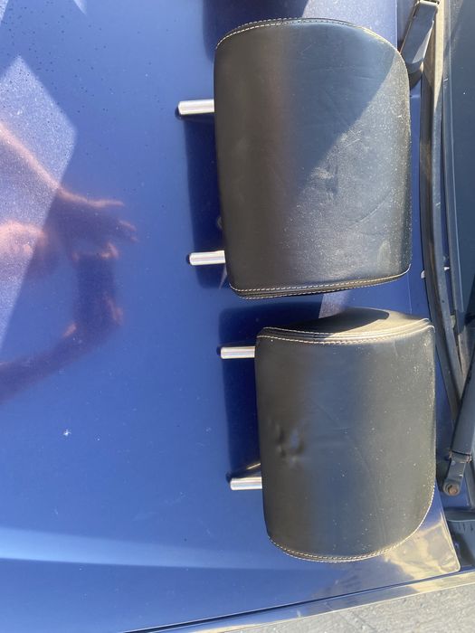 Tetiere din piele Passat CC 4 locuri
