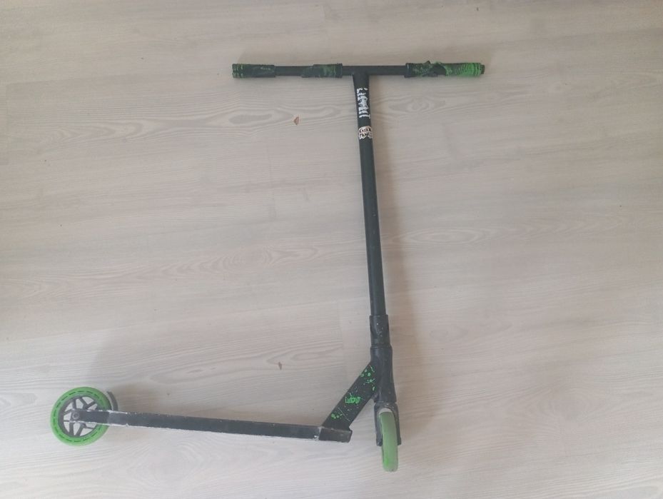 Трюковой самокат