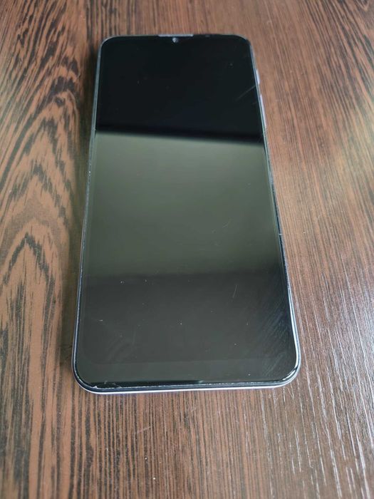 Смартфон Motorola Moto G30 + карта памет 16 GB