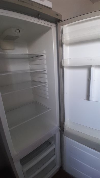 Холодильник LG хорошое состояние