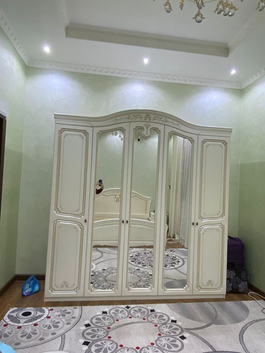 Спальный гарнитур