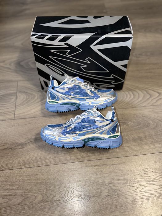 Off White Be Right Back