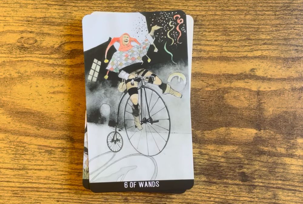 Carti “Joker Tarot” de Corrado Roi, set de carti fantastice