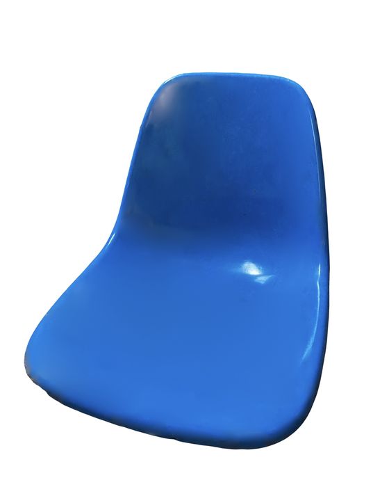 Сиденья трибун стадиона пластиковые