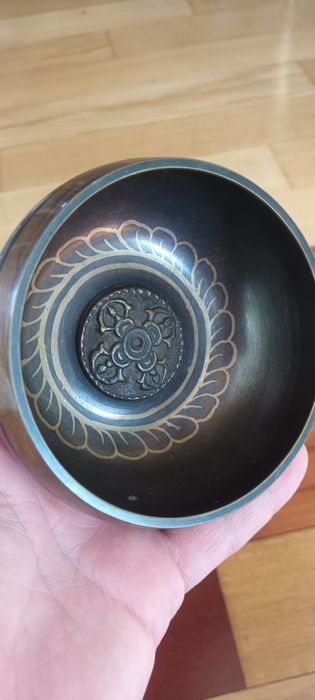 Bol Tibetan Cântător, realizat din Bronz