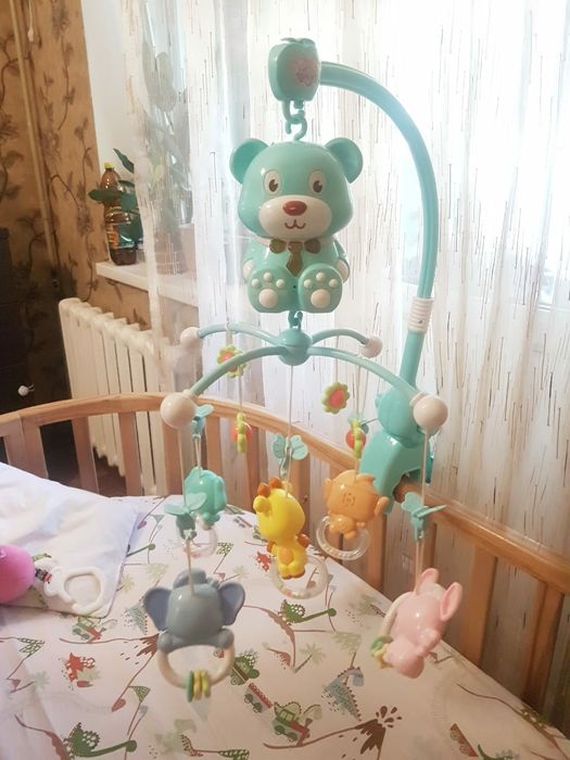 Мобиль  на манеж