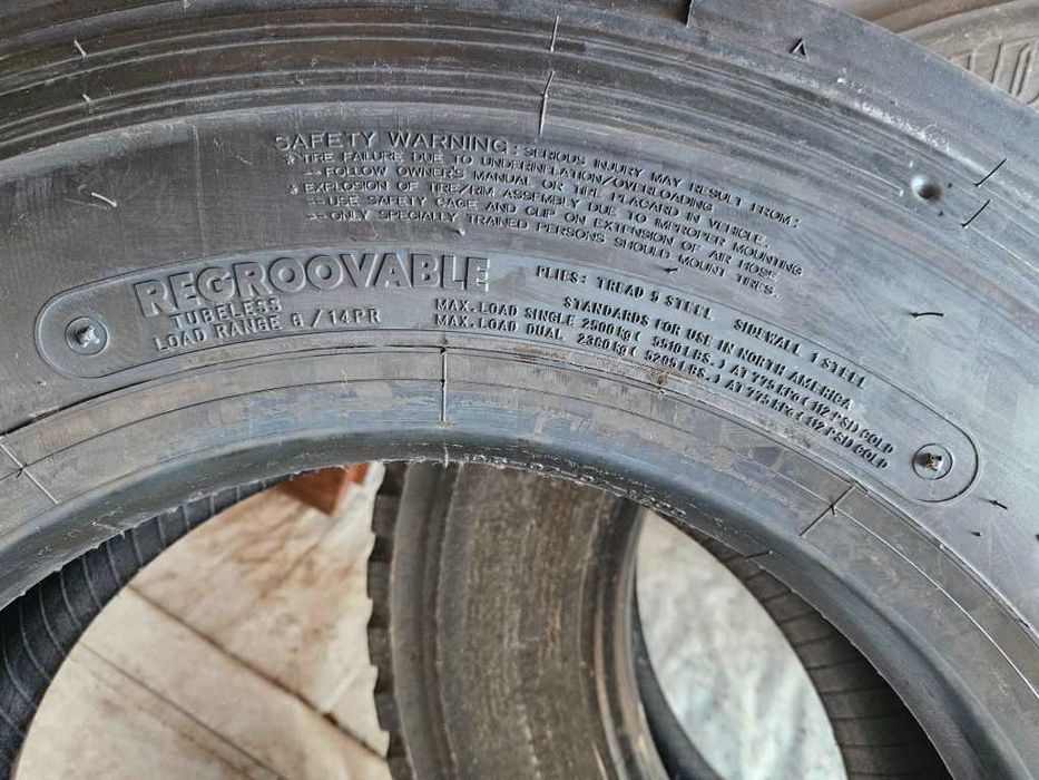 2 Нови тежкотоварни гуми 265/70R19.5 Bridgestone R-Steer 002 140/138M