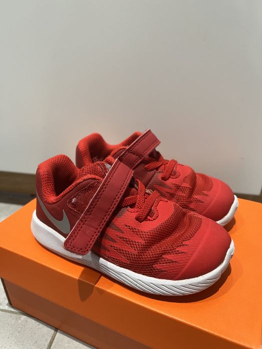 Маратонки Nike