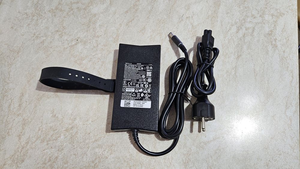 Блок питания для ноутбука DELL