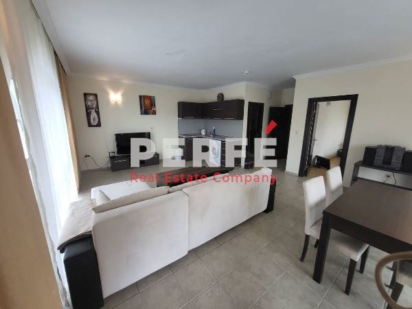 Продава се Двустаен апартамент в к.к. Слънчев бряг - 72 кв.м за 1264 €/кв.м - Снимка #1