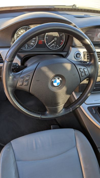 BMW E91 320d Cutie Automată