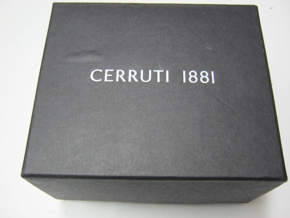Cutie ceas,CERRUTI.