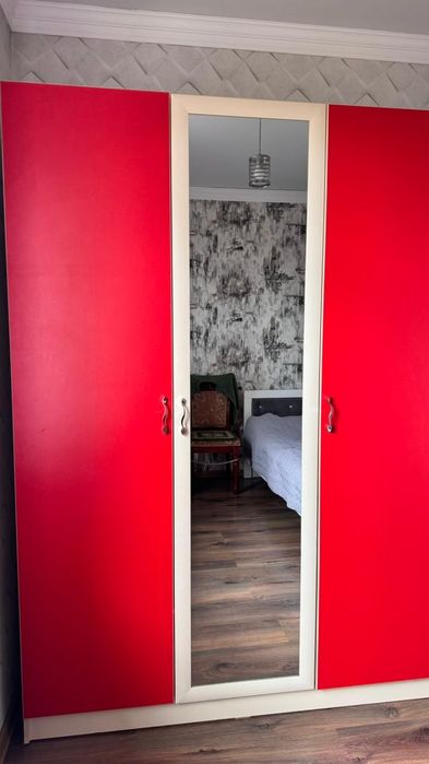 Комод и шифоньер