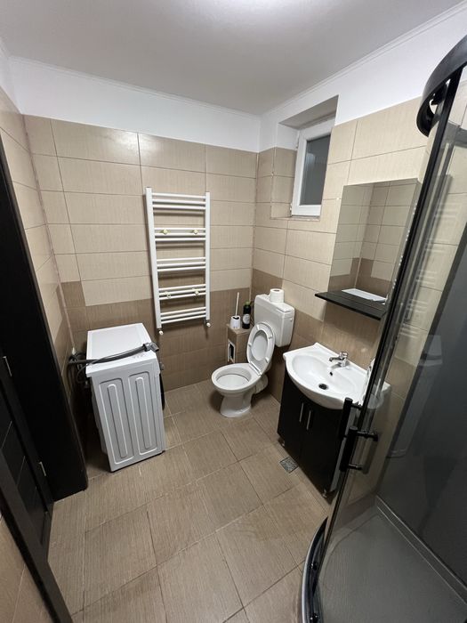 Inchiriez apartament in militari residence!!!