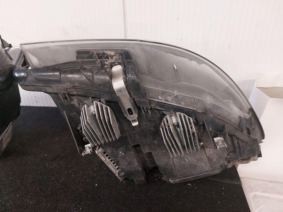 Ксенонови завиващи фарове за бмв ф10 ф11 преди фейса