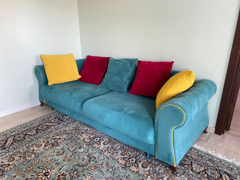 Продаю диван "Emba Wood"