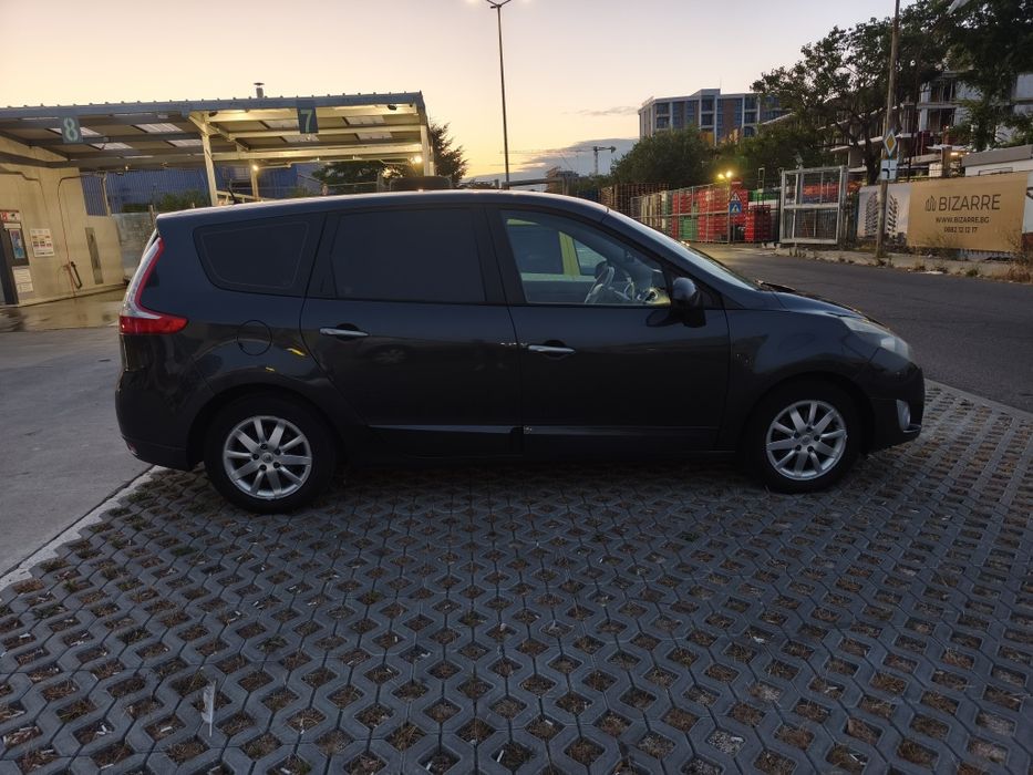 Renault Grand Scenic 2010