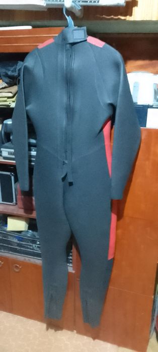 Гидрокостюм для дайвинга