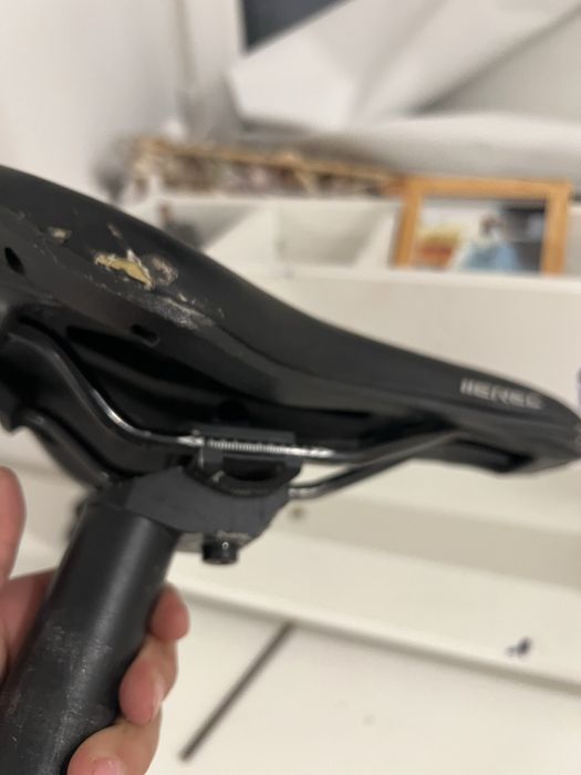 Продам седло на велосипед