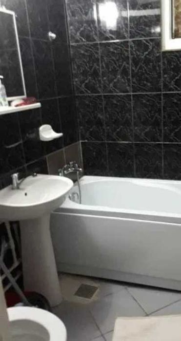 Дава се под наем Двустаен апартамент в Пловдив, Център - 47 кв.м за 193.8 € - Снимка #2