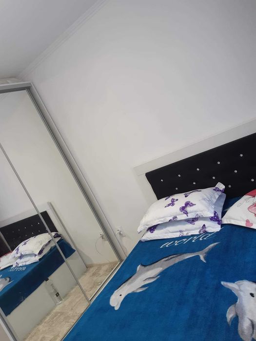 Închiriez apartament cu 3 camere