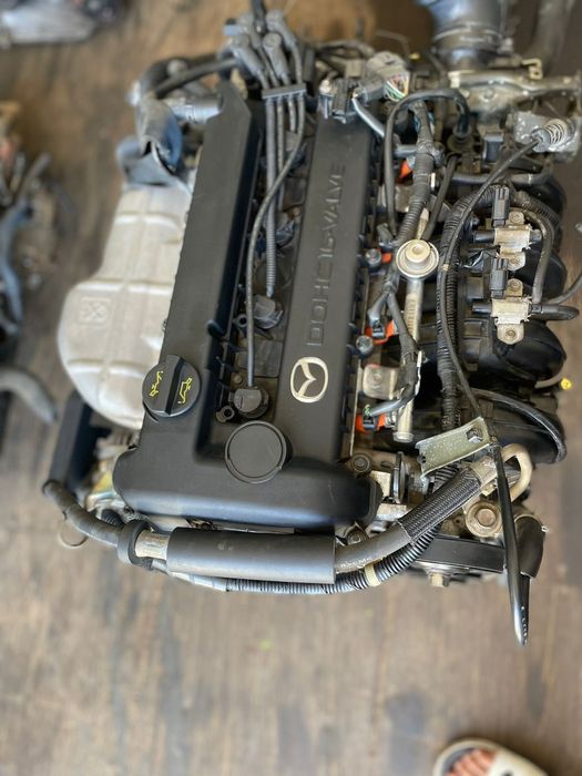 Контрактные привазной двигатель Mazda MPV 2.3