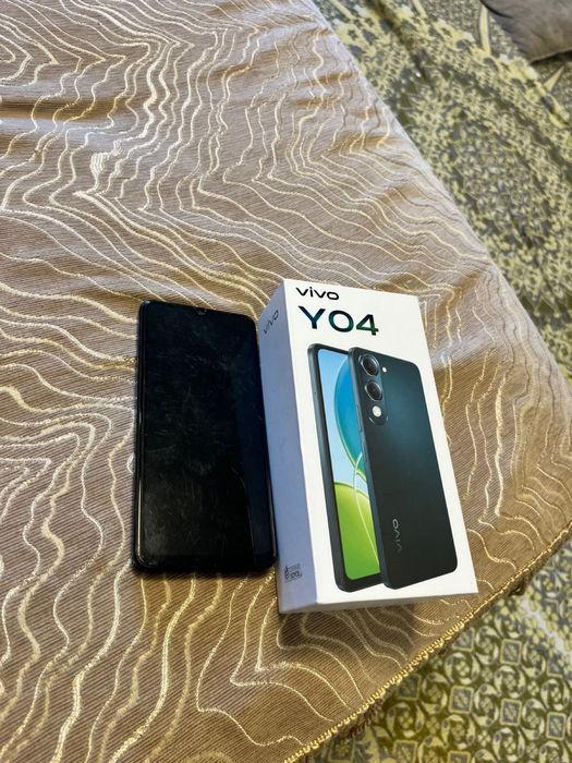Vivo Y04 126гб.