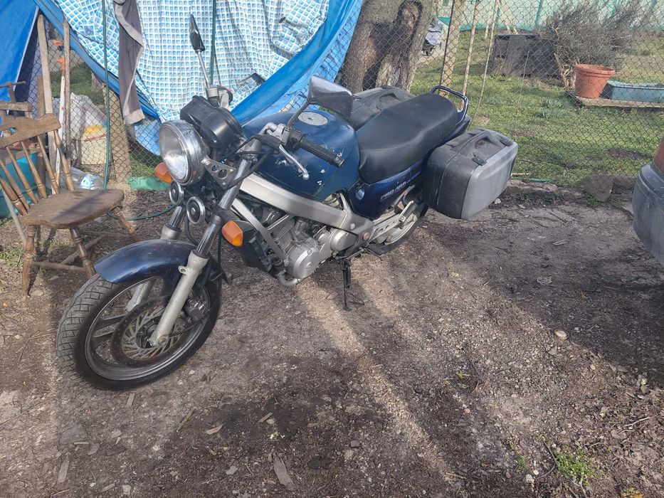 Продавам мотор honda ntv 650