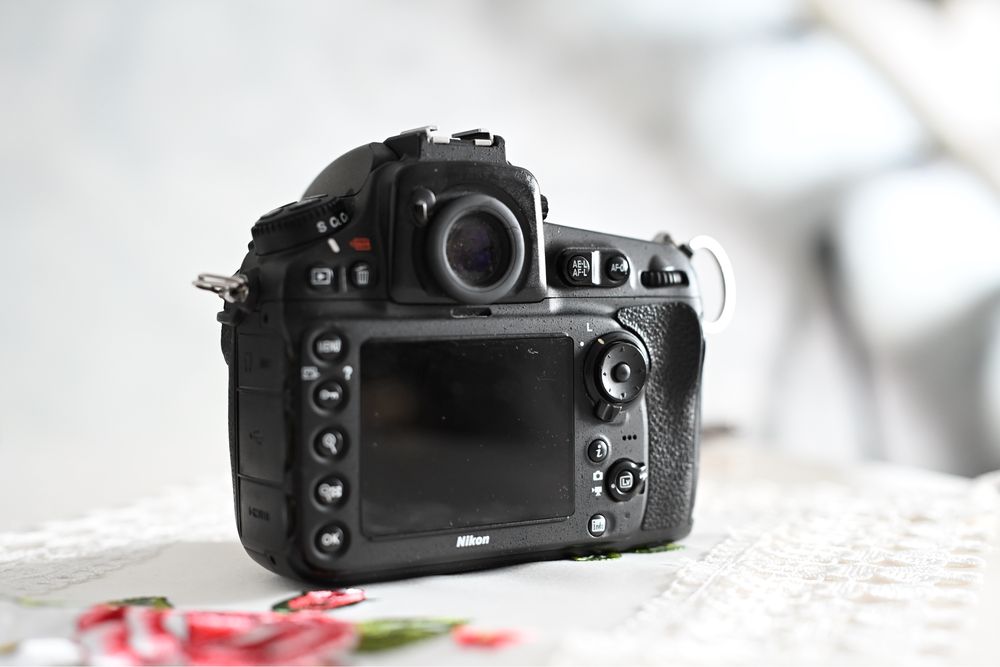 Nikon D810 + nikkor 180mm f2.8