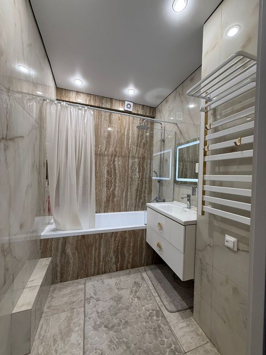 Продам двухэтажный дом