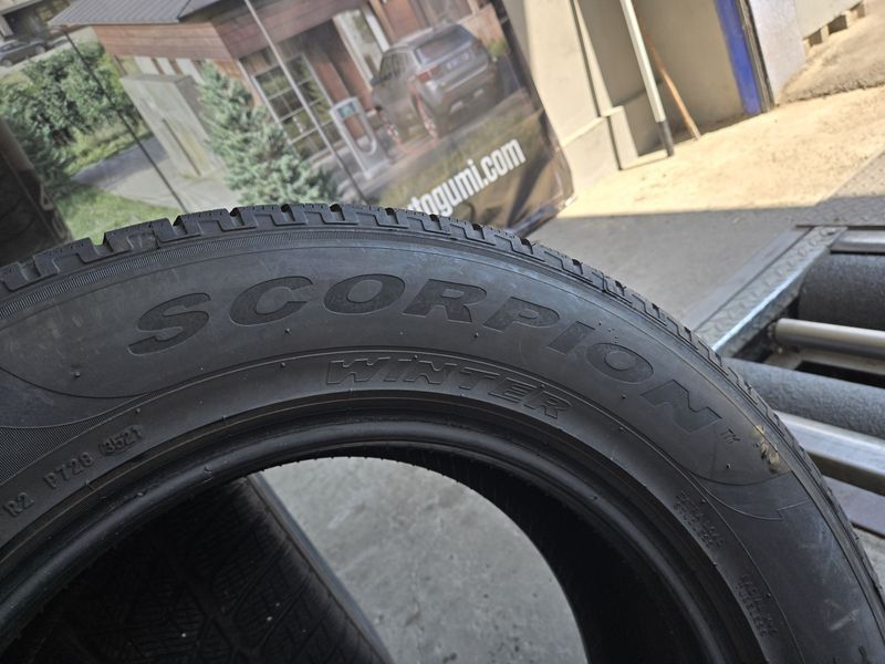235/65/17 PIRELLI 4бр