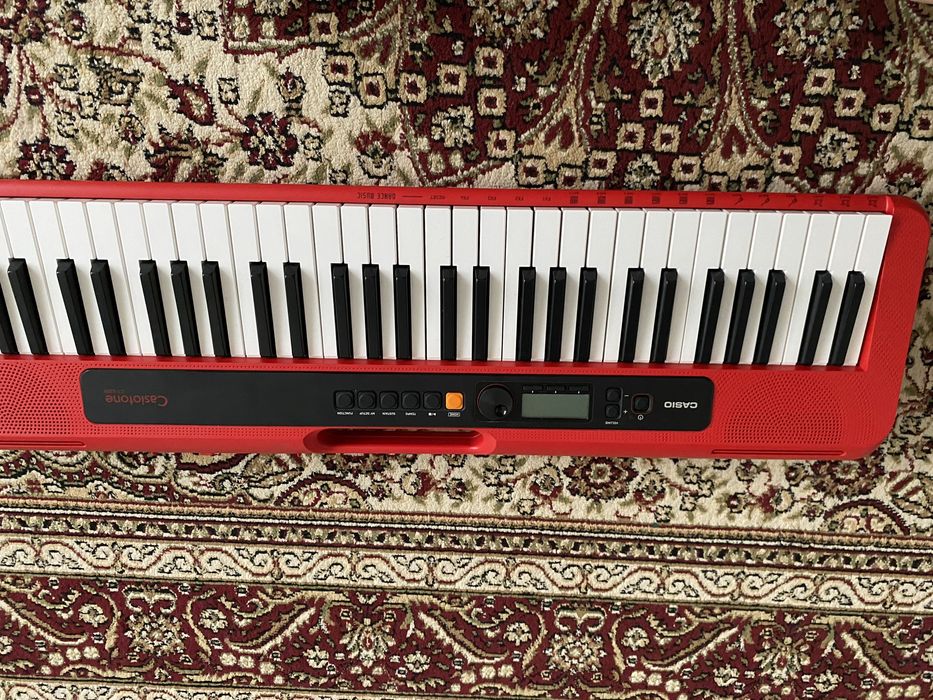 Синтезатор Casio CT-S200 RDC7